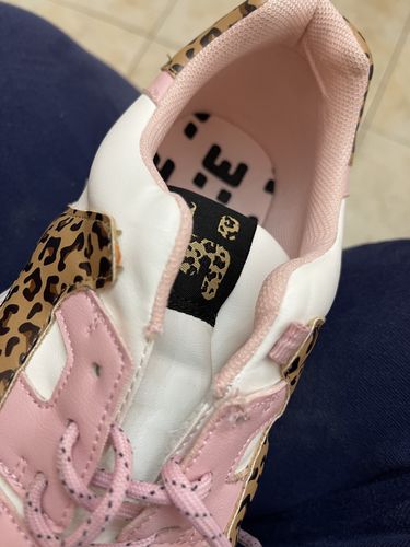 Customer photo review of Sneakers maculato rosa