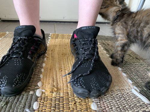 Customer photo review of Aleader Women’s Barefoot Minimalist Running Shoes - Black