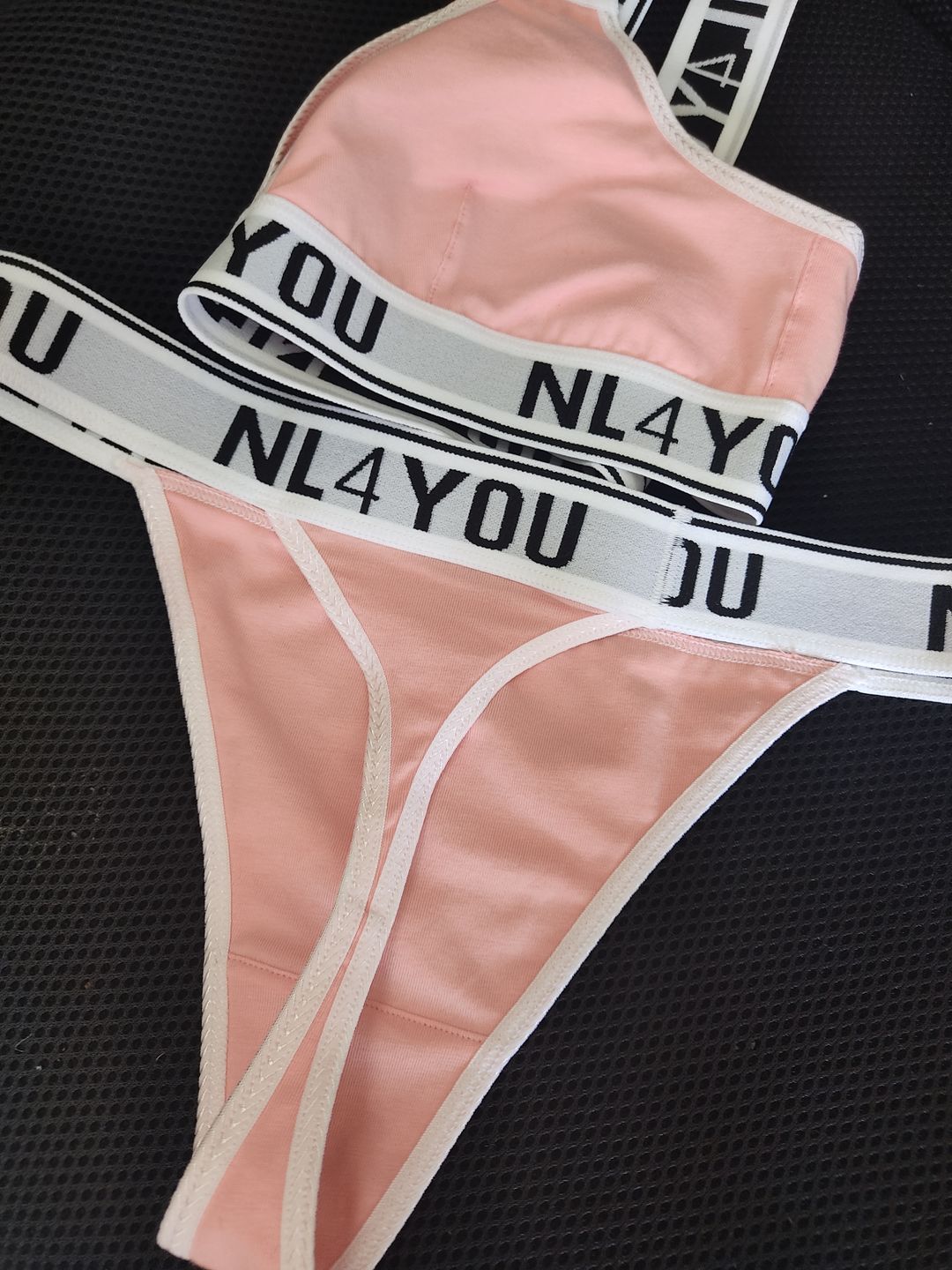 Customer photo review of "Flamingo Pink" - Триъгълен комплект от бралет и прашки