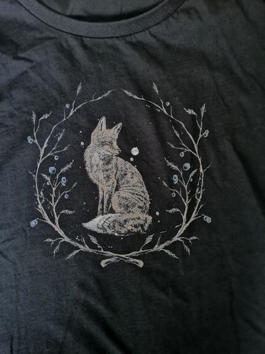 Customer photo review of Fuchs Kranz -Line Art - Bio Damen Shirt