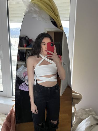 Customer photo review of Crisscross Tie Back Twist Crop Tank Top