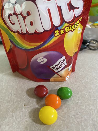 Customer photo review of Skittles Giants