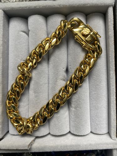 Customer photo review of 10mm Gold Premium Miami Cuban Bracelet