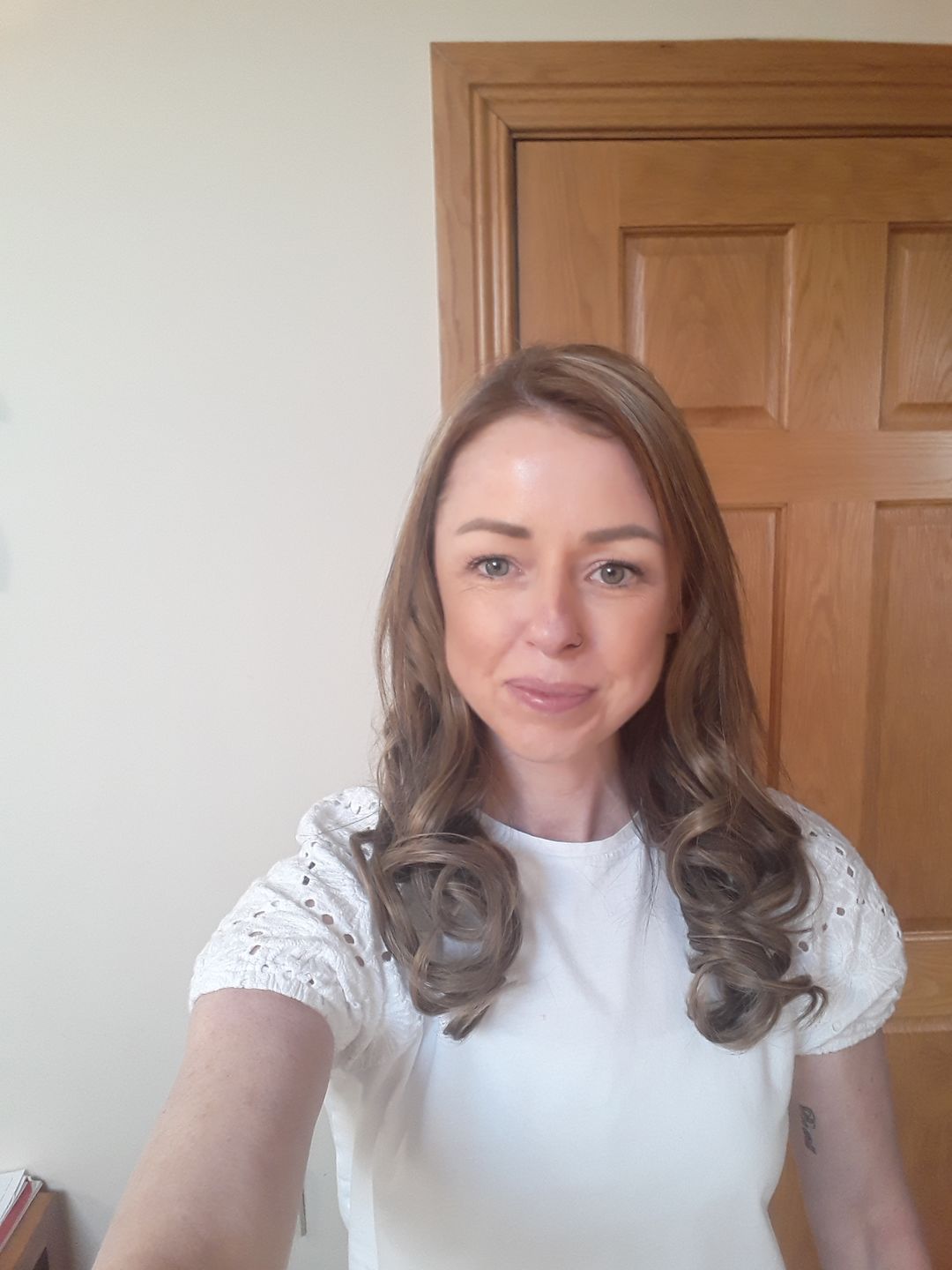 Customer photo review of 16" One Piece Curly Clip-in Hair Extension