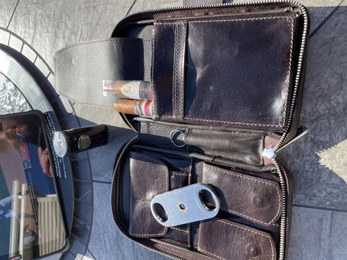 Customer photo review of Godiva Leather Cigar Case
