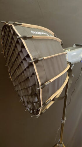 SmallRig RA-D55 Parabolic Softbox: Cinematic Soft Light
