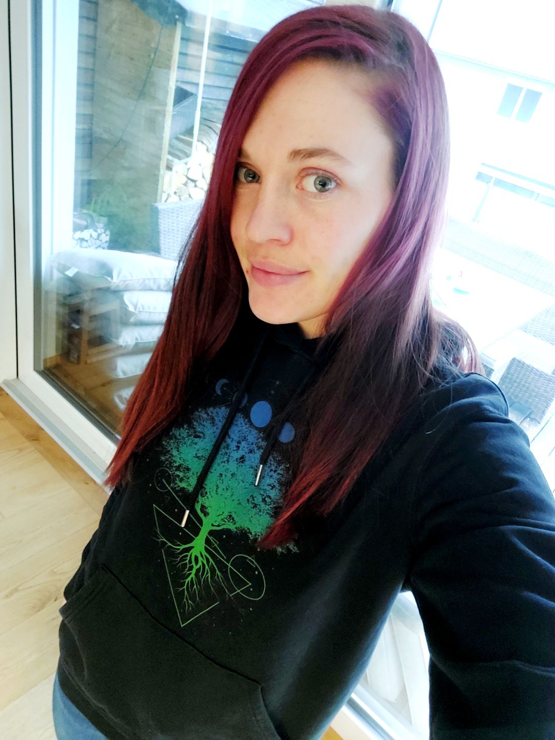 Customer photo review of Baum Mondphasen  - Unisex Premium Organic Hoodie