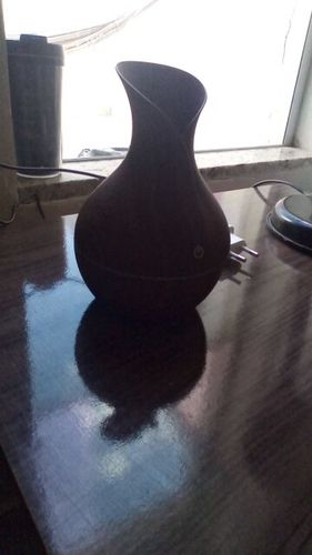 Customer photo review of Essential Oil Diffuser Air Humidifier 7 LED Color for Home Office Aromatherapy