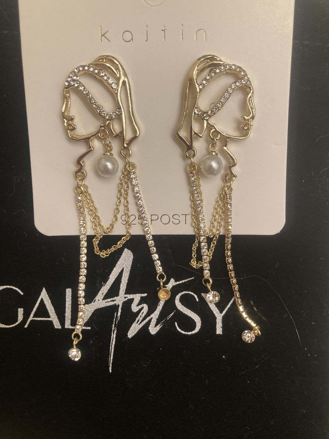 Customer photo review of Girl with a Pearl Earrings