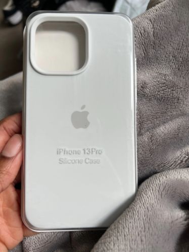 Customer photo review of iPhone Silicone Case (White)