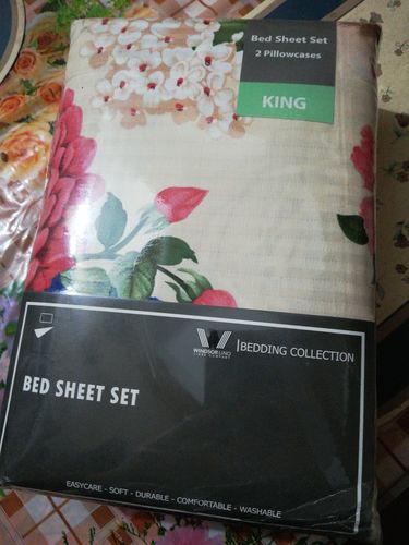 Customer photo review of Patchee-Bed Sheet Set