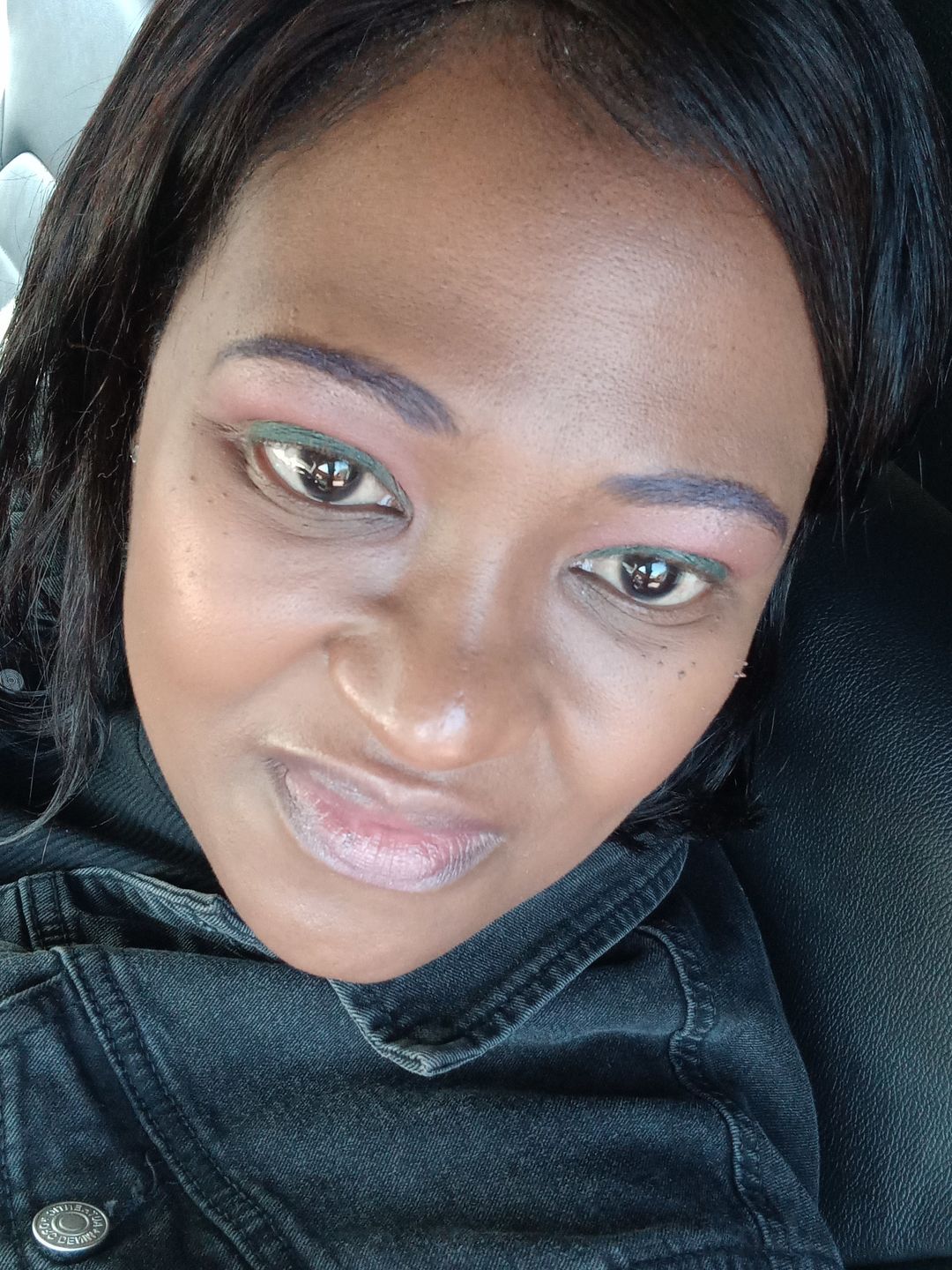 Customer photo review of Brazilian Blush Bob 12" & Straight Fringe Bob 8" Combo