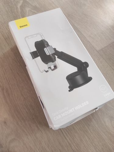 Customer photo review of Baseus Gravity Car Phone Holder Suction Base Mount Universal Car Holder For Phone in Car Mobile Phone Holder Stand For iPhone