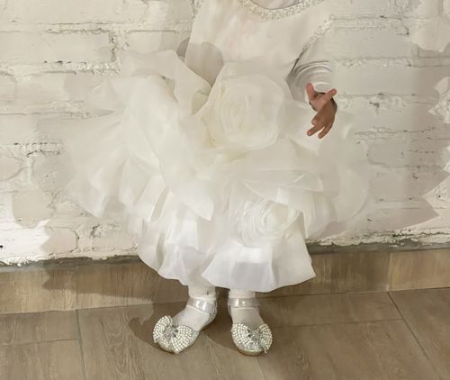 Customer photo review of Summer Bead Bow Princess Sandals