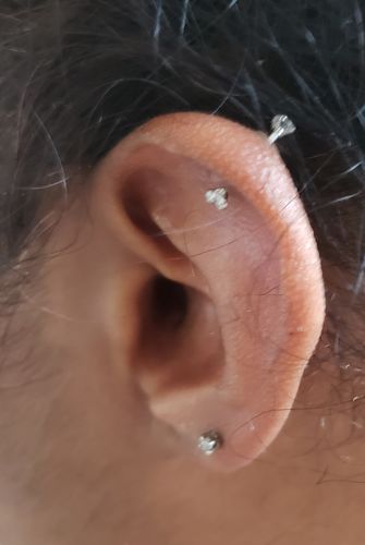 Customer photo review of Double Sided Gem Internally Threaded Barbell