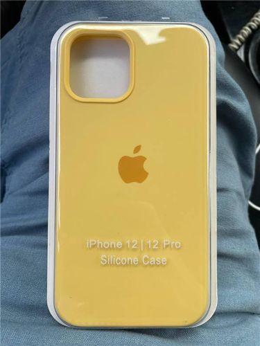 Customer photo review of iPhone Silicone Case (Yellow)
