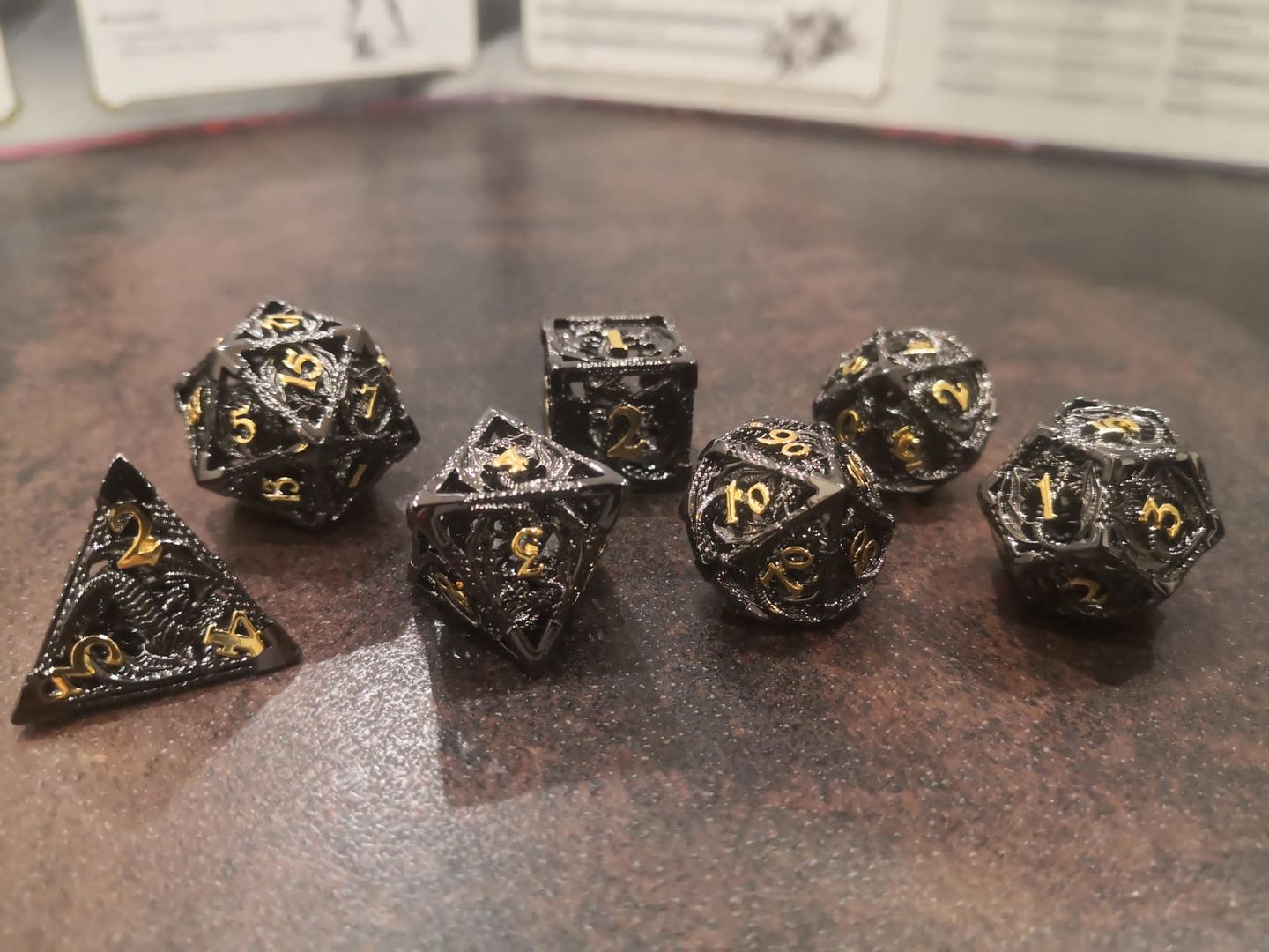 Customer photo review of Ancient Sparkled Meteor - Hollow Metal Dice Set