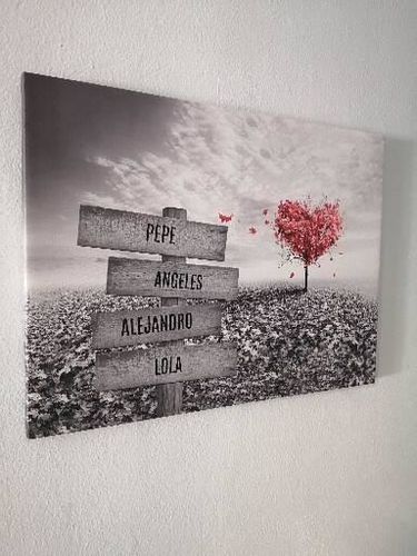 Customer photo review of Lienzo Árbol Corazón con Nombres Personalizados