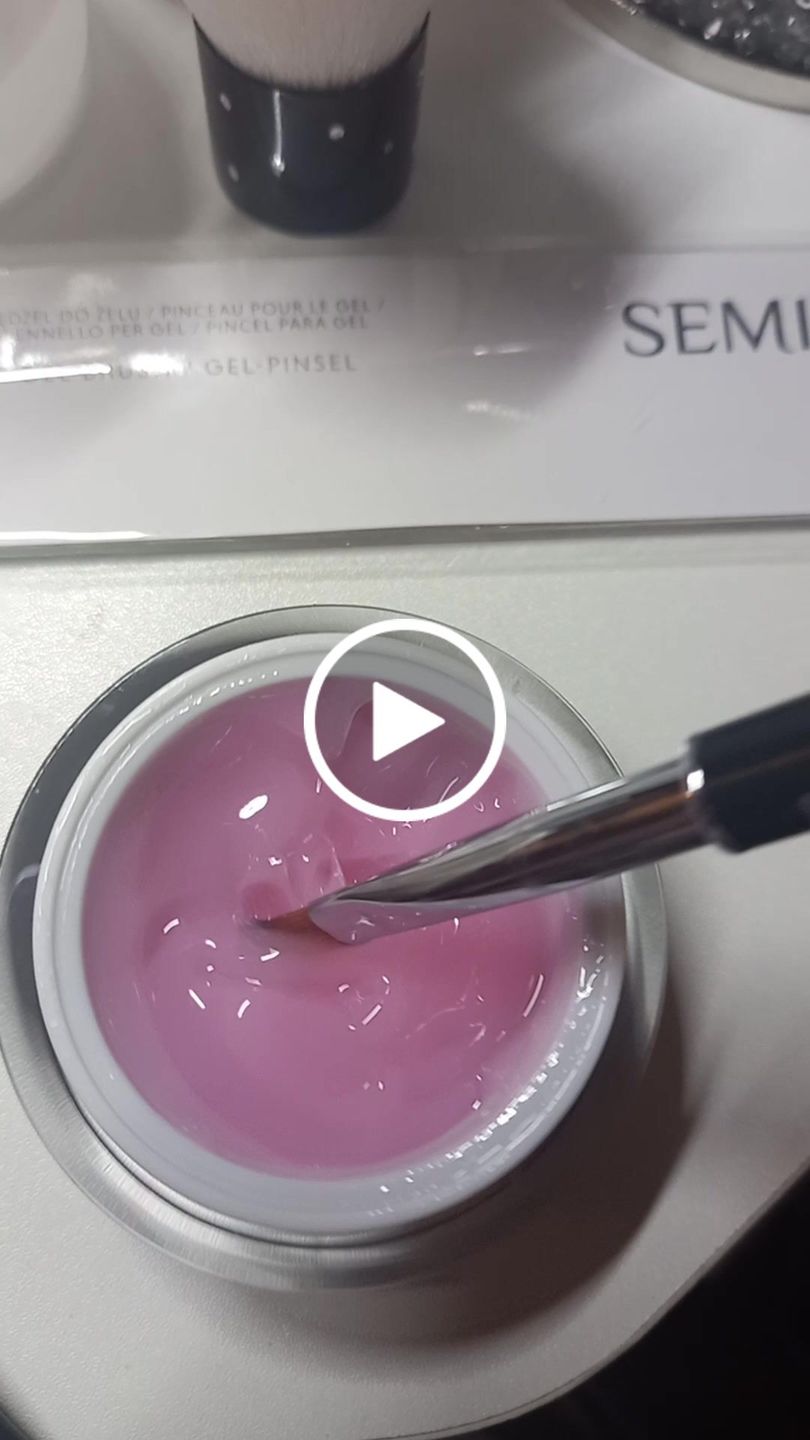 Customer video review of Semilac Gel Brush Basic Gel Flat