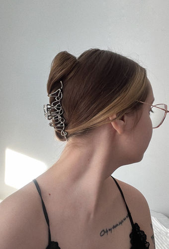 Customer photo review of Aesthetic Hair Claw