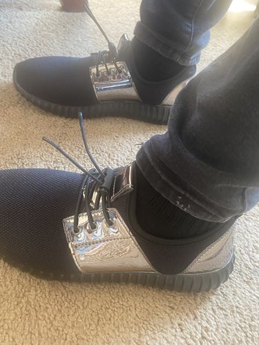 Customer photo review of Astra Sneakers - Instant Foot Pain Relief