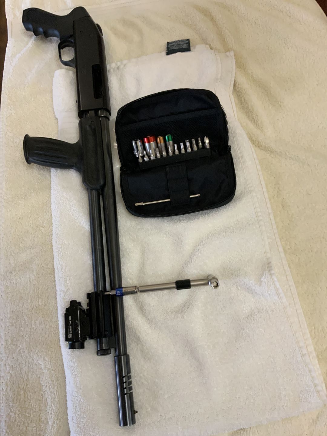 Customer photo review of 65, 45, 25 & 15 Inch Lbs Kit With Deluxe Case, T-Handle, and Extended Bit