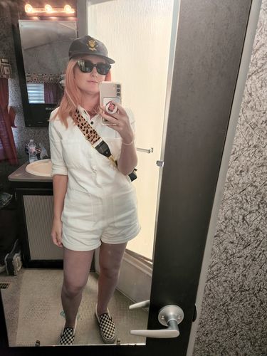 Customer photo review of No Service Jumper Vintage White