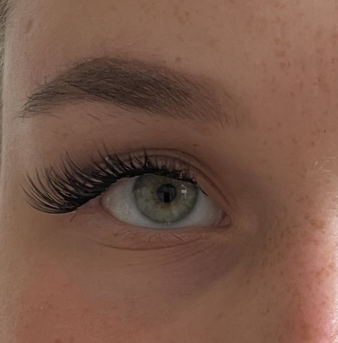 Customer photo review of And so it begins - Starter Set (mit schwarzem Wimpernkleber)