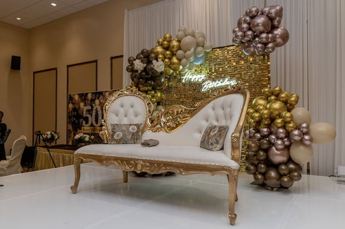 Customer photo review of Light Gold Shimmer Wall Panels – Easy Setup Wedding/Event/Theme Party Decorations