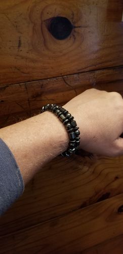 Customer photo review of Weight Loss Black Stone Magnetic Therapy Bracelet