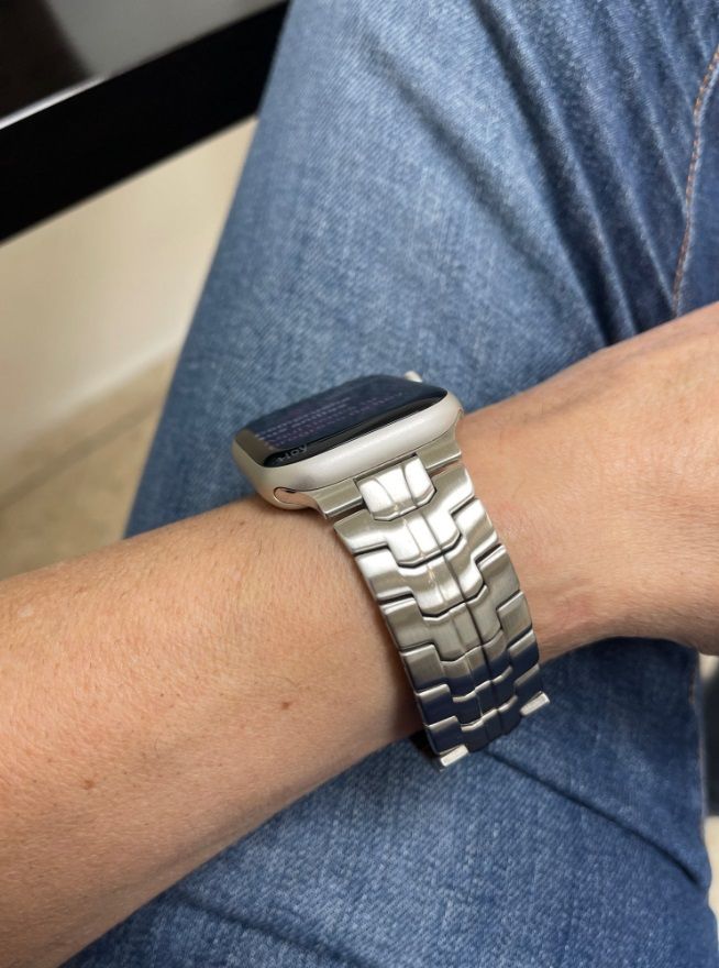 Customer photo review of Stainless Steel Iron Man Strap For Apple Watch