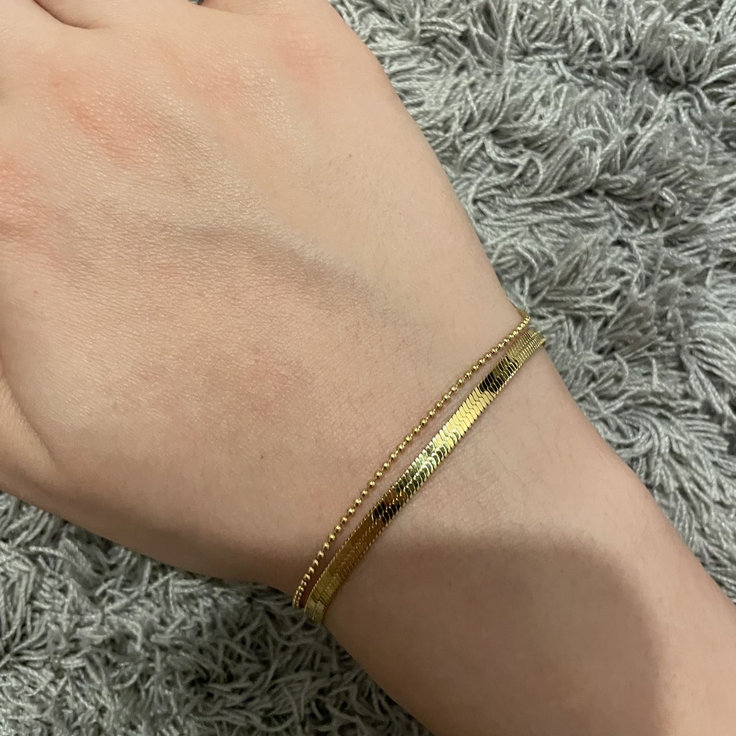 Customer photo review of Sleeky Armband | 18K vergoldet