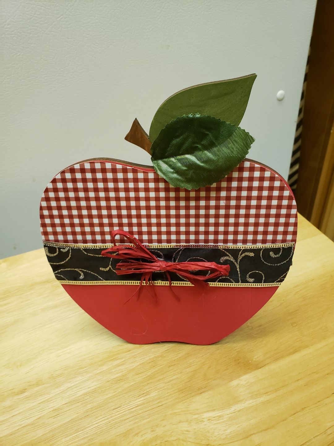 Customer photo review of Unfinished Wooden Apple Shape - Craft - up to 24" DIY