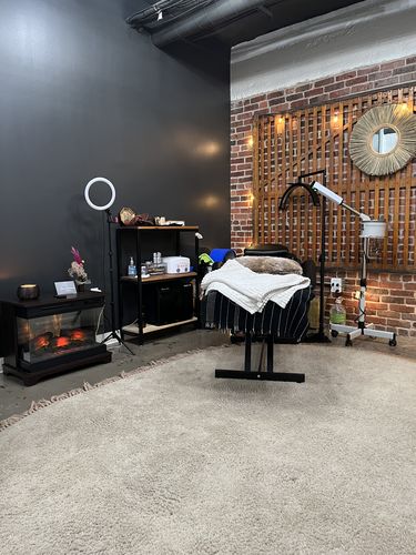 Customer photo review of CosmoGlo Light + Phone Clip