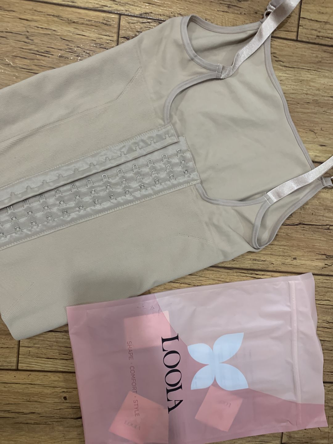 Customer photo review of Microfiber Shoulder Straps Back Support Waist and Abdomen Control Corset
