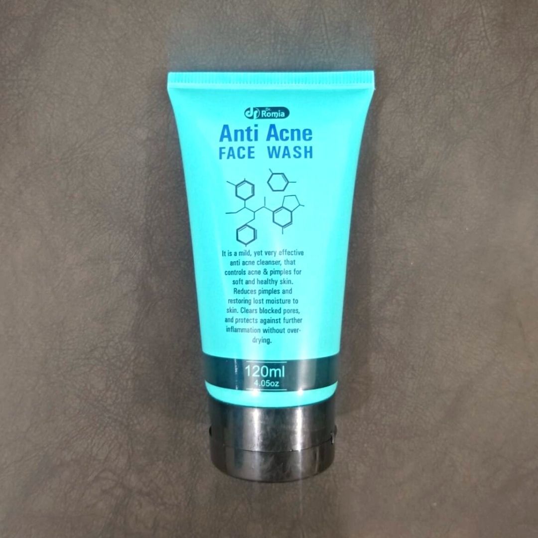 Customer photo review of Best Face Wash For Acne in Pakistan – Anti Acne Face Wash