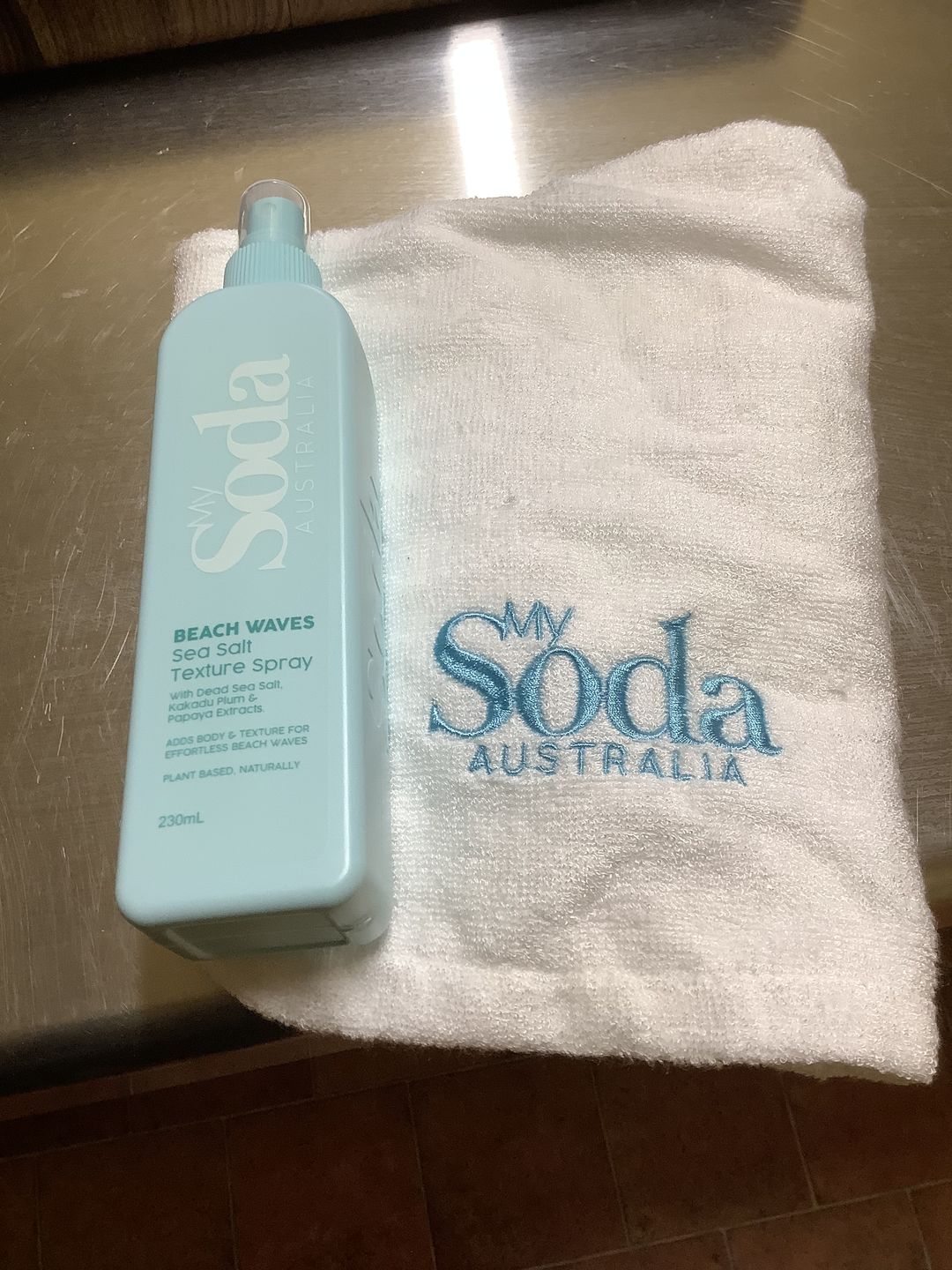Customer photo review of BEACH WAVES SEA SALT TEXTURE SPRAY