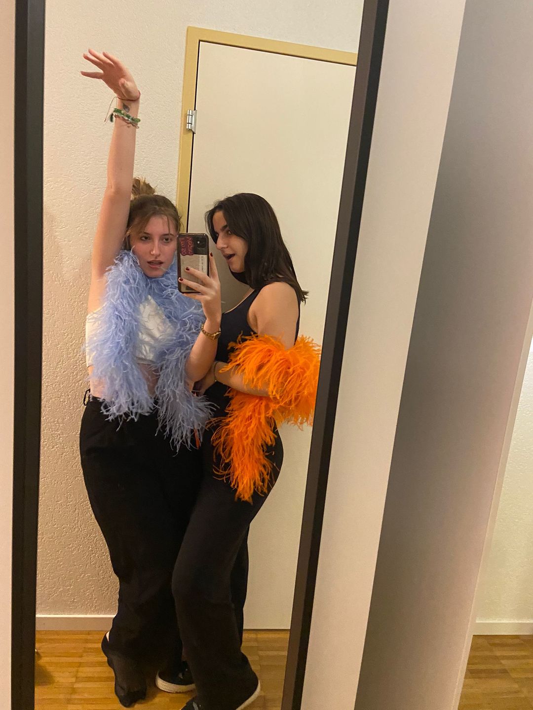 Customer photo review of Ostrich with Marabou Feather Boa