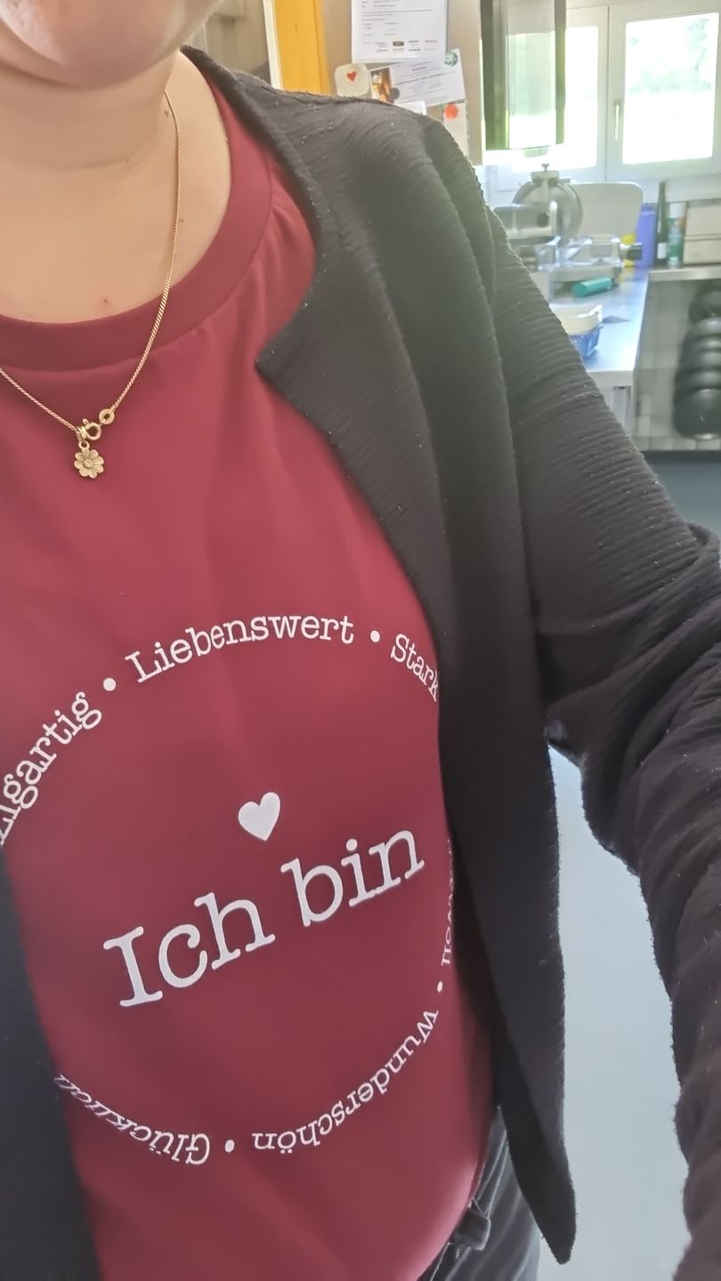 Customer photo review of Ich bin 100% Bio T-Shirt