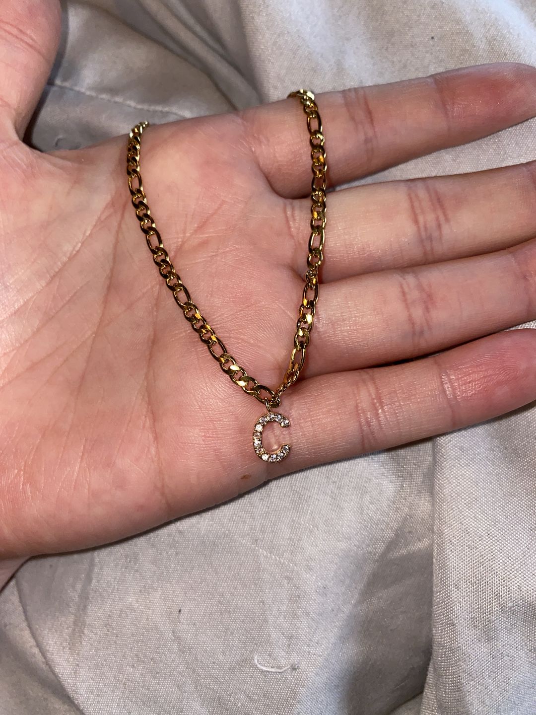 Customer photo review of Classic Letter Halskette | 18K vergoldet