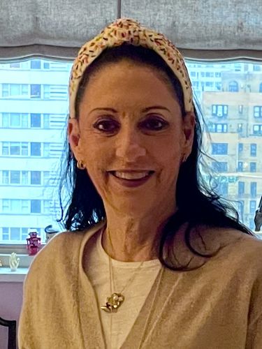 Customer photo review of BUTTERCREAM BIRTHDAY CAKE KNOTTED HEADBAND