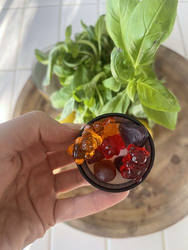 Customer photo review of MULTIVITAMIN GUMMY