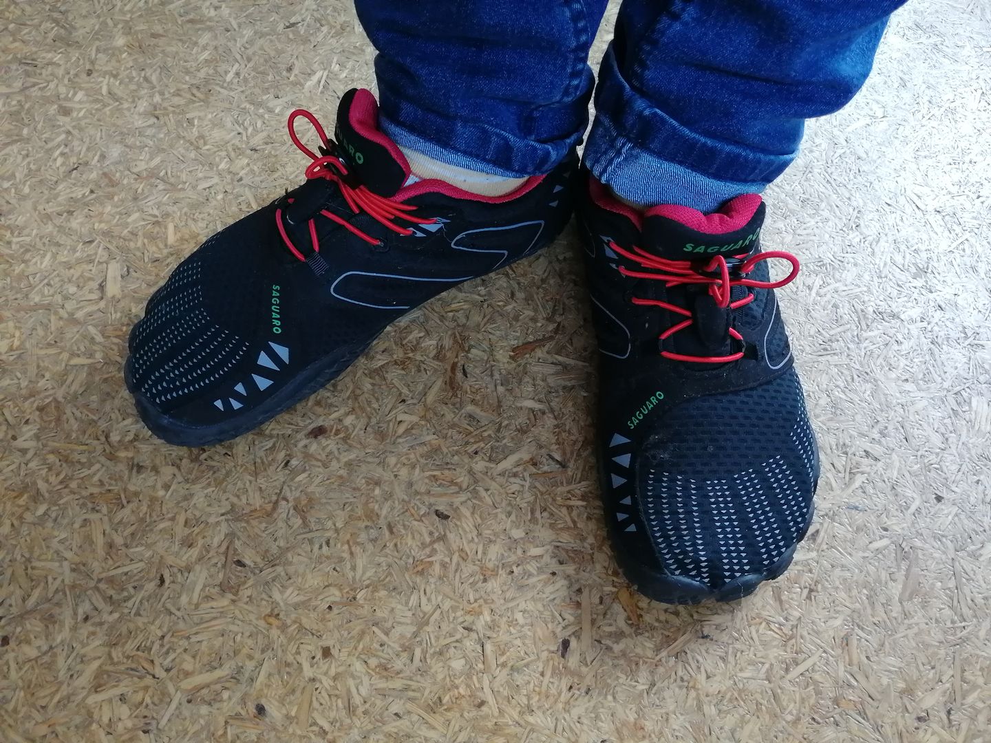 Customer photo review of SAGUARO Damen Reflektierend Barfußschuhe A059