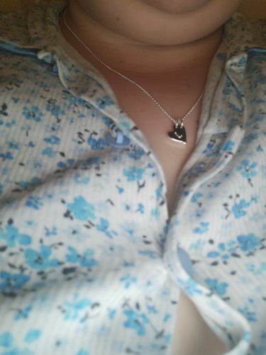 Customer photo review of Collier avec gravure personnalisée - À La Femme de ma vie