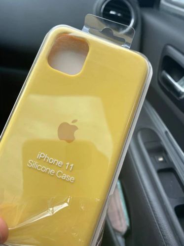 Customer photo review of iPhone Silicone Case (Yellow)