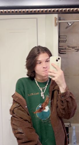 Customer photo review of Vintage Oglebay Lee Sweatshirt Size Medium