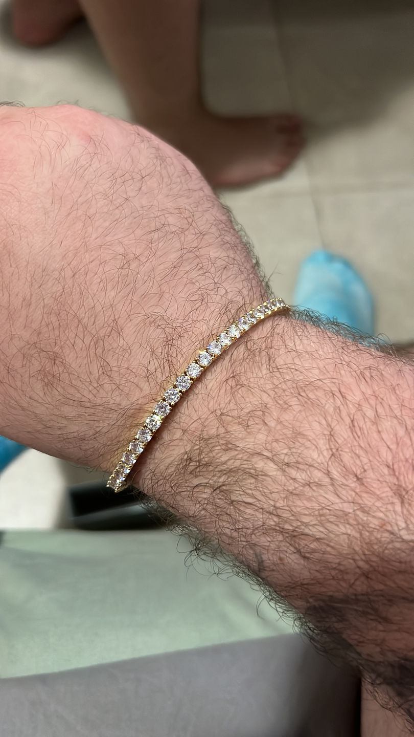 Customer photo review of TENNISBOY. - 4MM 18K GOLD