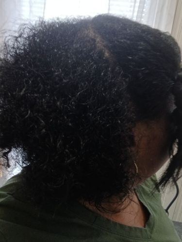 Customer photo review of Sample Curly Hair Wash and Go System with Organic Hemp Seed Oil for Hair Growth with Watermelon Fragrance (Step 1 - 4)