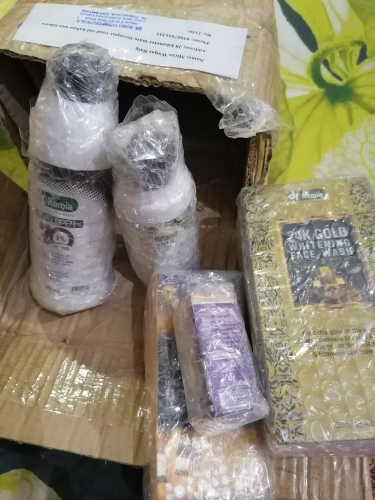 Customer photo review of 24K GOLD – BEST WHITENING FACE WASH