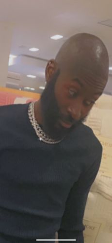 Customer photo review of “I pay the bills” chain